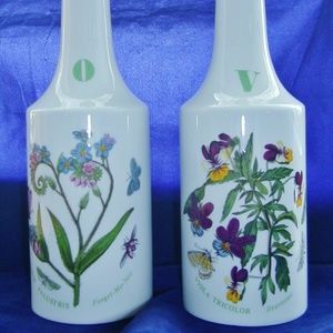 Portmeirion Botanic Garden Oil & Vinegar Cruets 9"